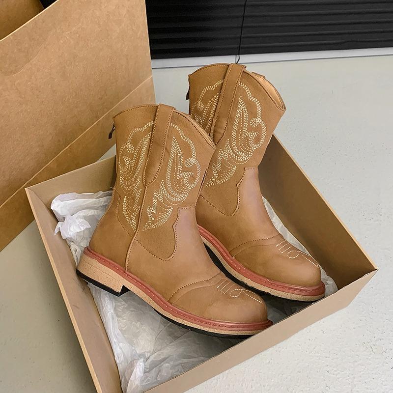 Women'S Retro Mid-Tube Boots Fall New Round Toe Embroidered Rear Zip Platform Non-Slip Block Heel Boots