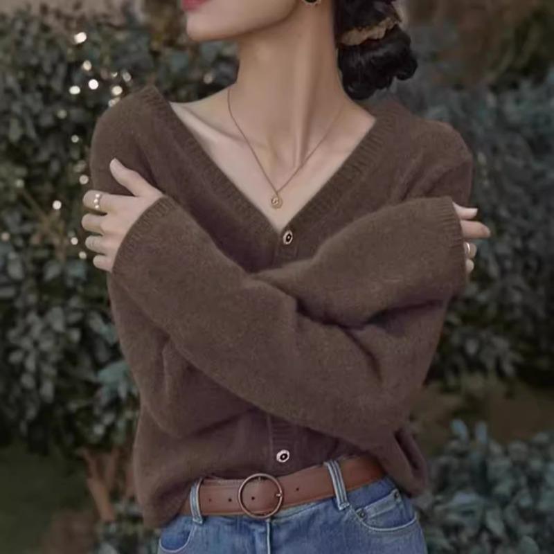 Autumn and winter new v-neck sweater cardigan women's coat lazy wind with loose soft waxy knitted sweater