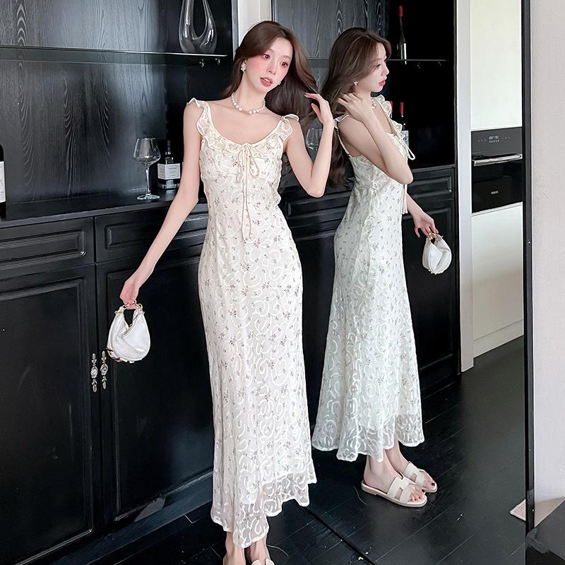 Women s Summer Spaghetti Strap Waist-Cinching Lace Dress - French Apricot Floral Skirt L