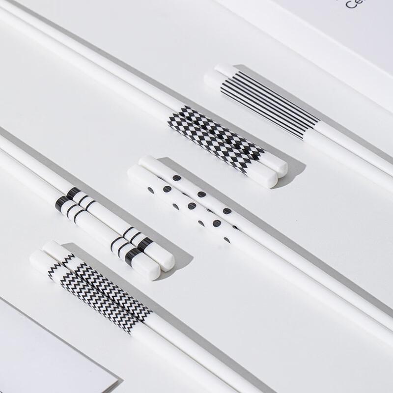 Black and White Ceramic Chopsticks