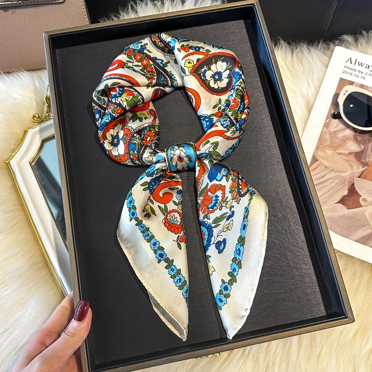 

New Fashion 70X70cm Women s Scarf Silk Paisley Print Scarf Square Shawl Decorative Headband Neck Luxury Design Bandana