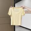 Тщательно подобранный желтый кроп-топ с короткими рукавами для женщин - Летний облегающий