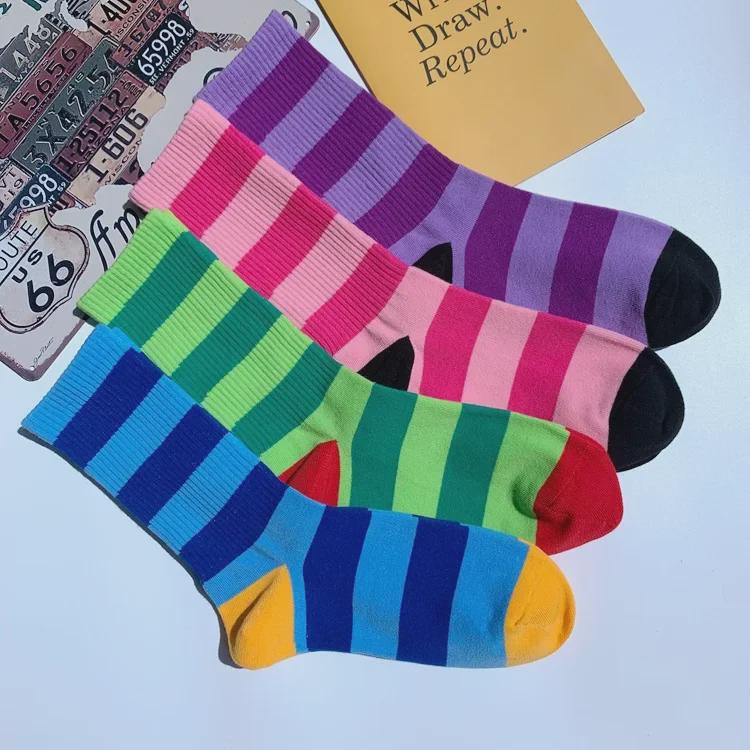 Unisex gestreifte Mid-Tube-Baumwollsocken – Europäischer und amerikanischer Streetstyle für Sport, Hip-Hop, Skateboard und College-Mode