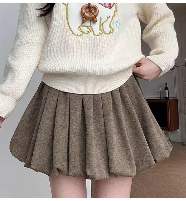 Coffee Glutinous Rice Color Pleated A-Line High-Waist Skirt - Women's Autumn/Winter Anti-Exposure Slimming Skirt.