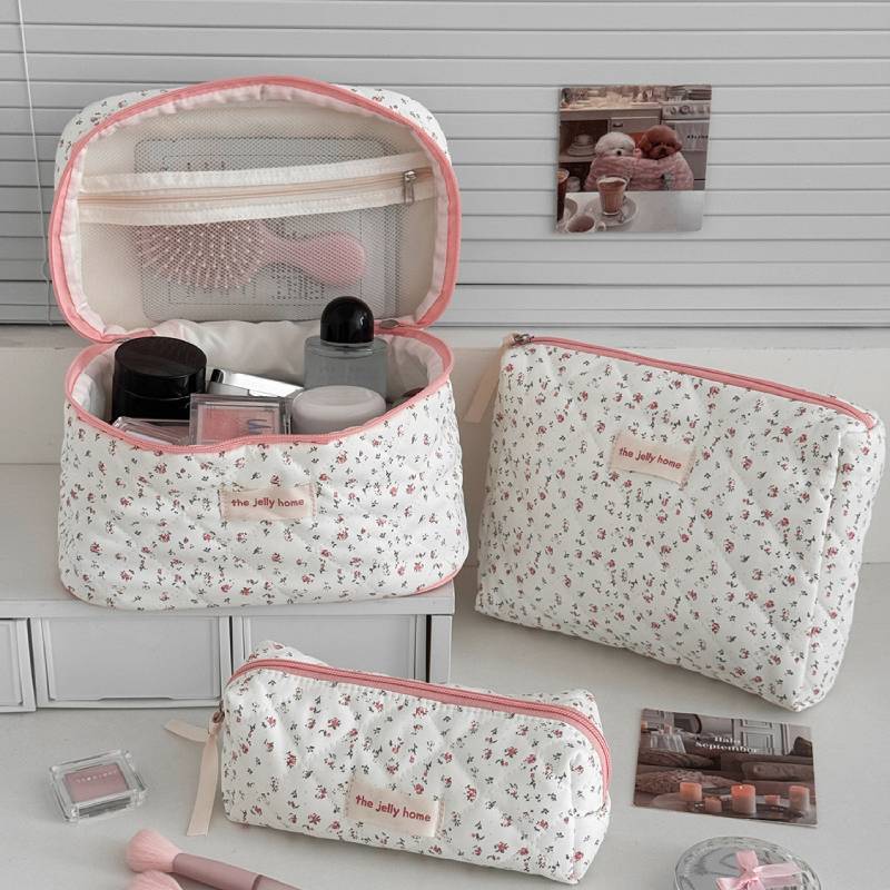 Florale Nylon-Kosmetiktasche mit Reißverschluss für den täglichen Gebrauch und Reisekomfort
