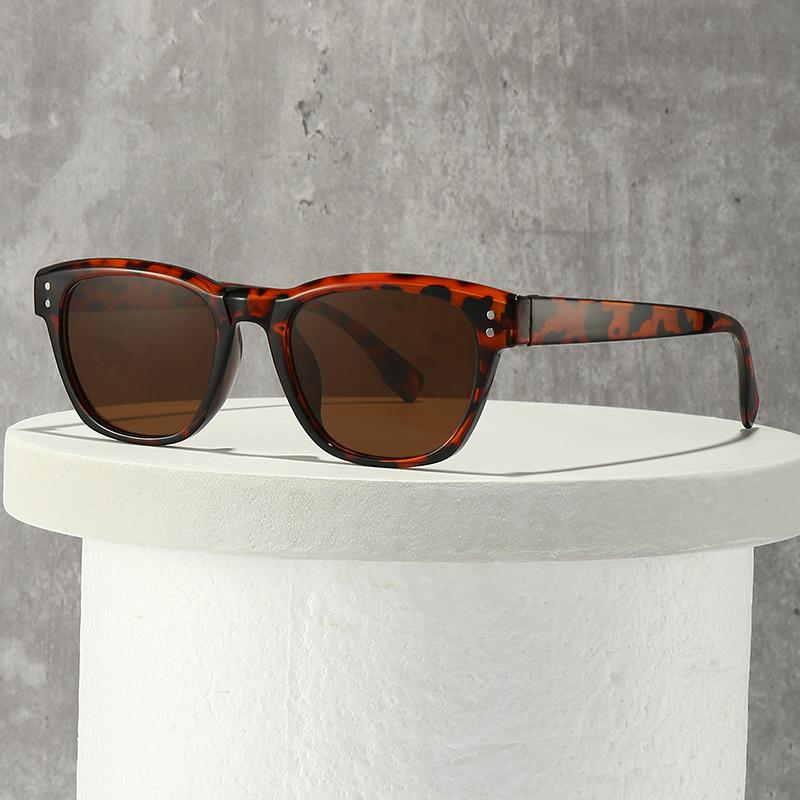 Exquisite Trend Square Sun Glasses Women Men Simple Colorful Luxury Sunglasses Climbing Driving Female Male Eyeglasses