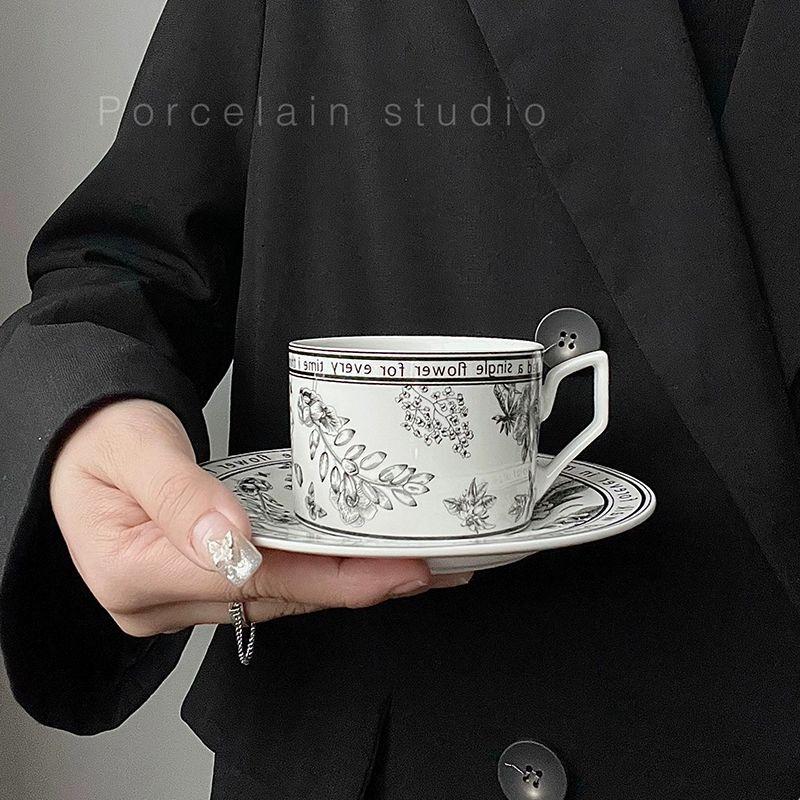 

French Retro Black & White Ceramic Coffee Cup