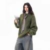 Men's Retro Cable Knit Sweater - Loose Fit, Round Neck, Autumn/Winter Pullover.