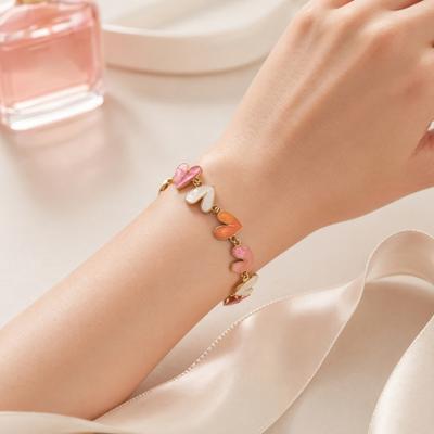 Women Bracelet, Gradient Heart Enamel Bracelet with Adjustable Fit, Scratch Resistant Polished Texture Bracelet for Daily Wear