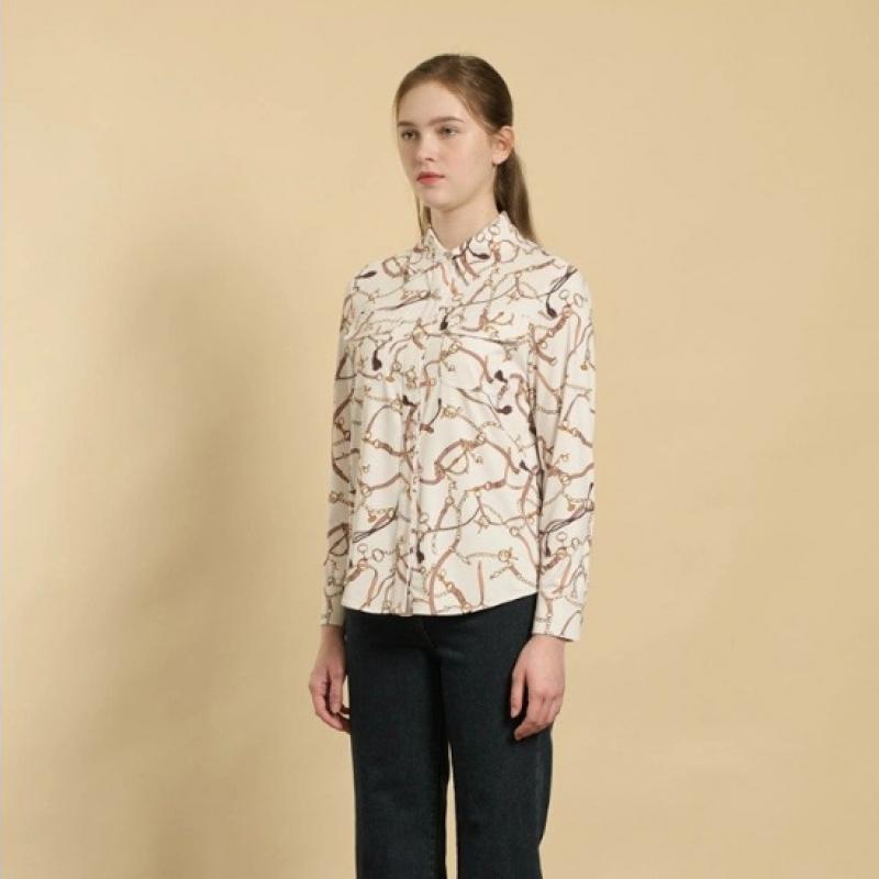 BCBG Belt Chain Print Blouse B6s2b425