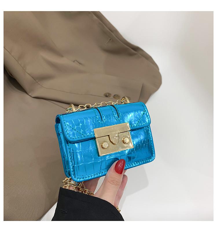 Winter lock small bag women's 2025 new simple small square bag casual solid color chain messenger bag