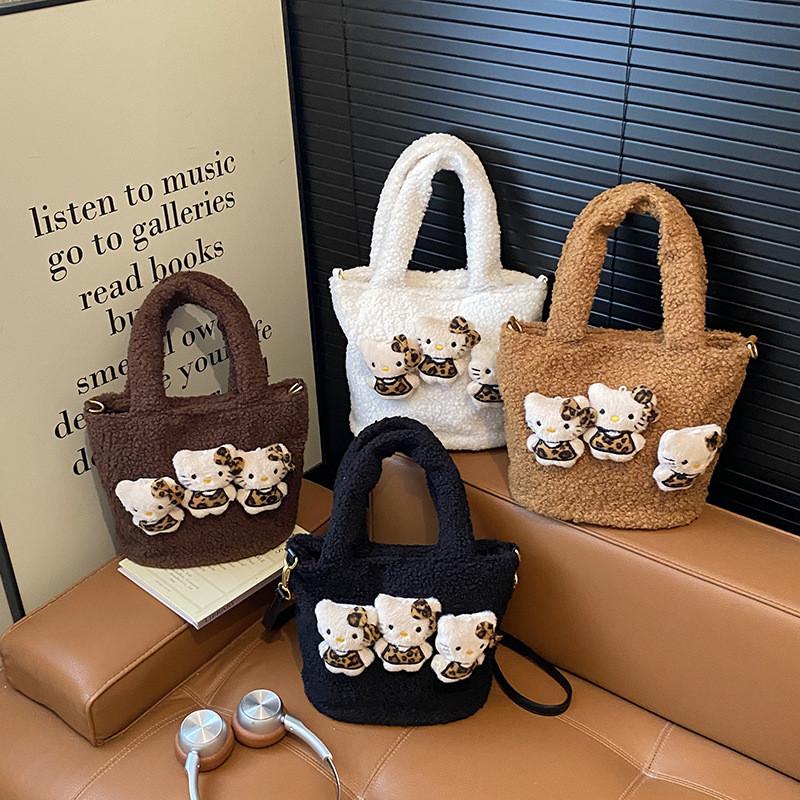 Small Hello Kitty Cartoon Shoulder Bag For Women With Nylon Construction And Casual Style