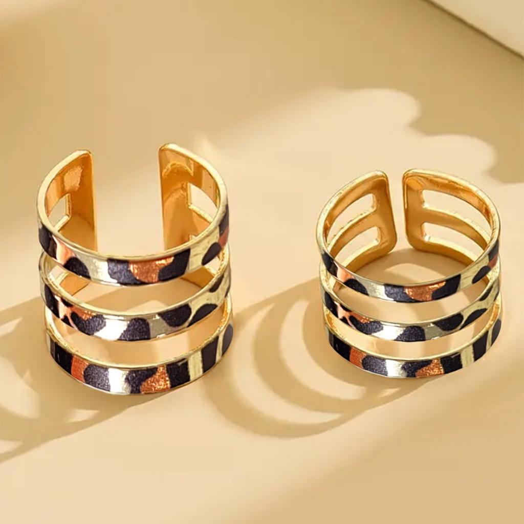 Modischer dreilagiger offener Ring mit Leopardenmuster für Damen
