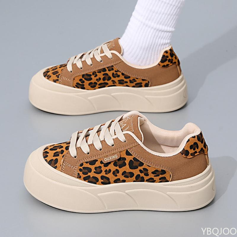 2025 Spring New Breathable Leopard Pattern Low Cut Casual Thick Soled Board Shoes with Soft Sponge Cake Shoes Zapatos De Mujer