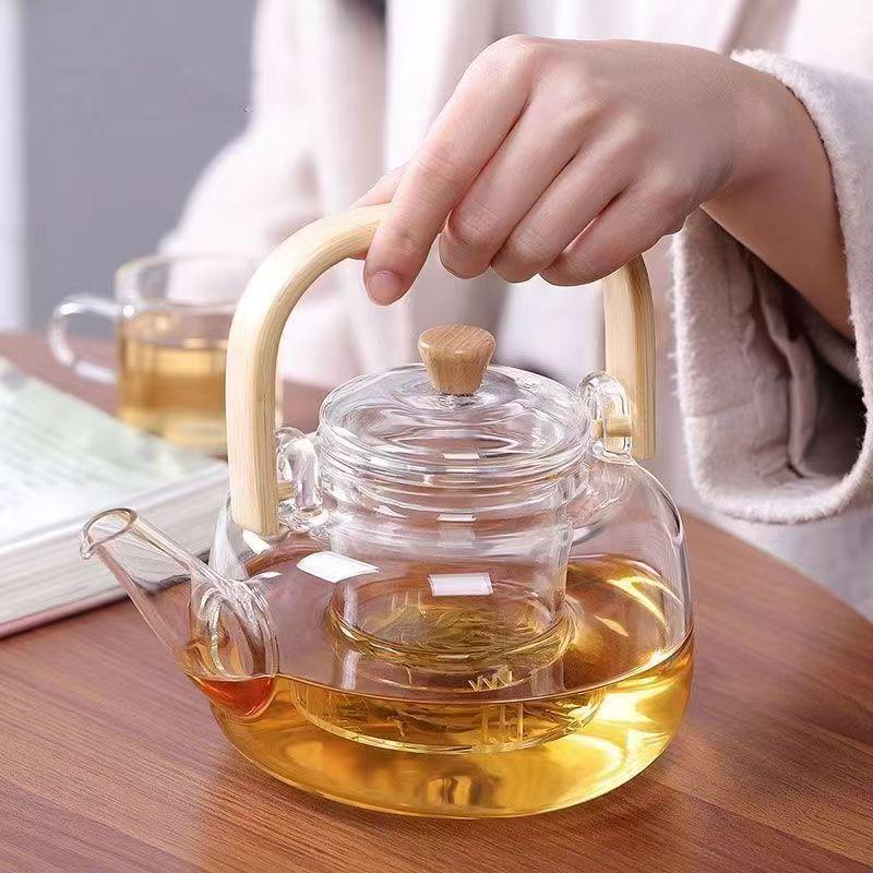 Japanese-Style Handmade High-Temperature Resistant Glass Teapot with Large Bamboo Handle for Brewing
