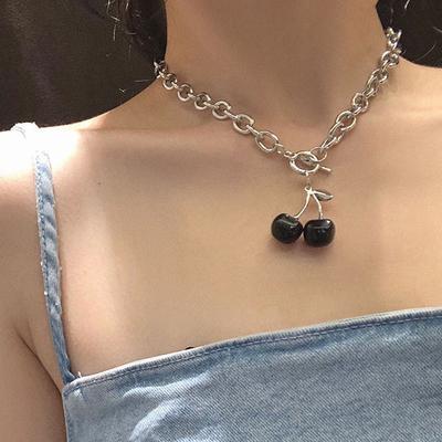 Náhrdelník z černé třešně dámský přílivový ins hip-hop titanový klíční řetízek doplňky studeného větru Choker