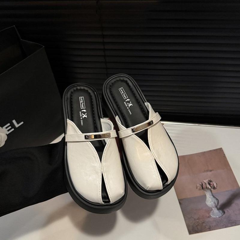 Thick Soled Casual Women's Spring 2026 New Fashionable Lazy Slippers