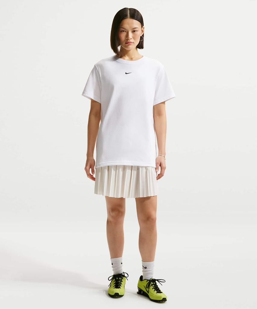 Nike Sportswear Oversized Short Sleeve T-Shirt (Plus Size) W - White:Black / Ih7602-100