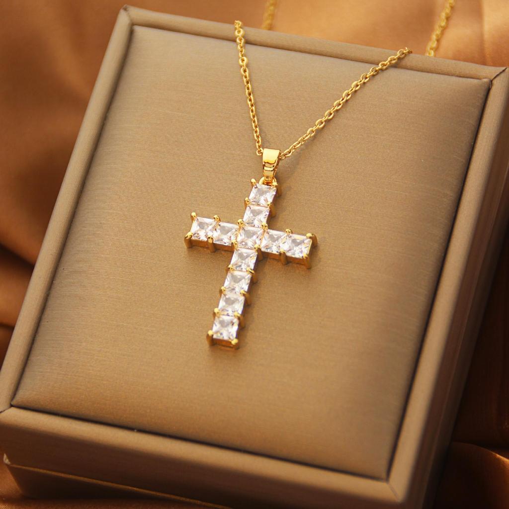 Collar Minimalista de Acero de Titanio - Cadena para Clavícula Moderna, Lujosa y Versátil