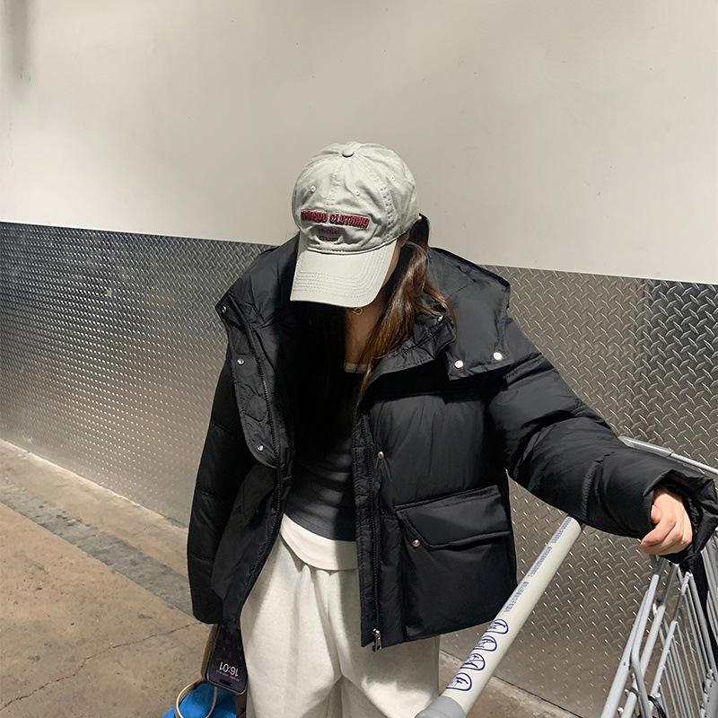 Short Down Cotton-padded Jacket Women Hooded Winter New Bread Coat Cotton-padded Jacket.