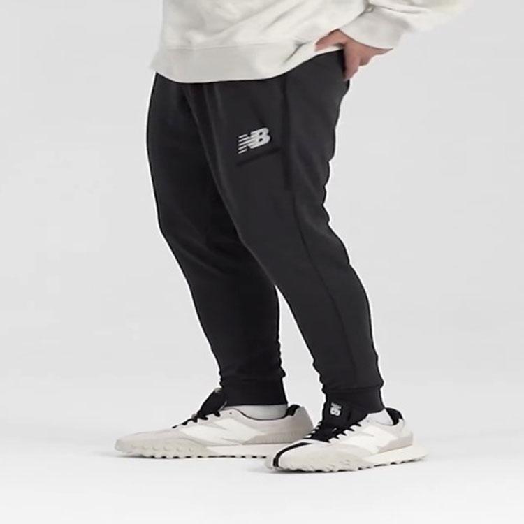 Men's Pants New Balance Mens Logo Jogger Pants Black