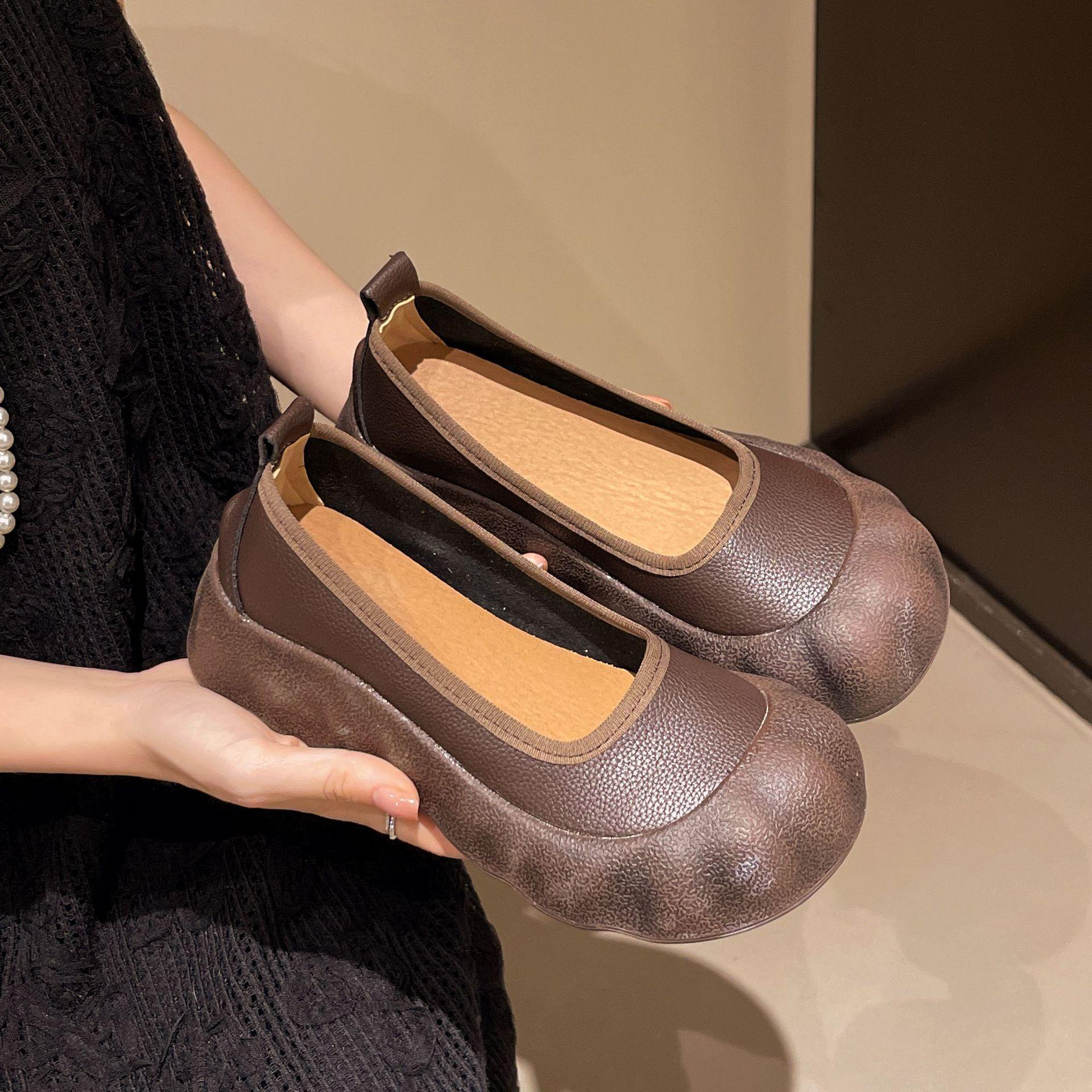 

Retro round head shallow mouth single shoes women s spring and autumn new Korean version French evening breeze flat bottom one pedal casual Doudou sh 35 коричневый