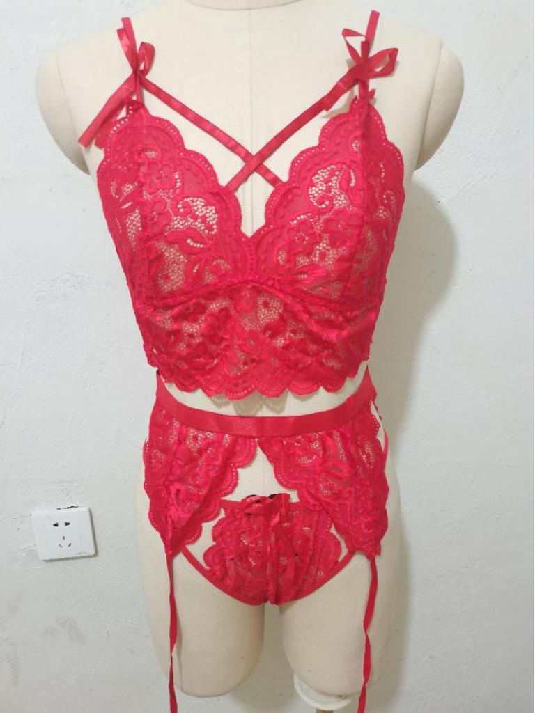 See-Through Lace Lingerie Set: Tempting & Sexy Design