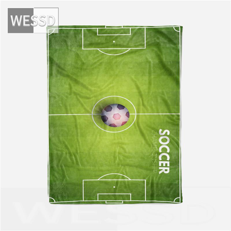 Grüne Fußballdecke für Jungen, niedlicher Cartoon-Fußball-Überwurf, Sofadecke, Tagesdecke, Flanell-Bettlaken