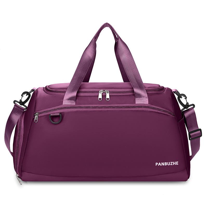 

Стильная спортивная сумка с логотипом, отделение для обуви; Вариант наплечного или курьерского рюкзака для коротких поездок виноградный/фиолетовый