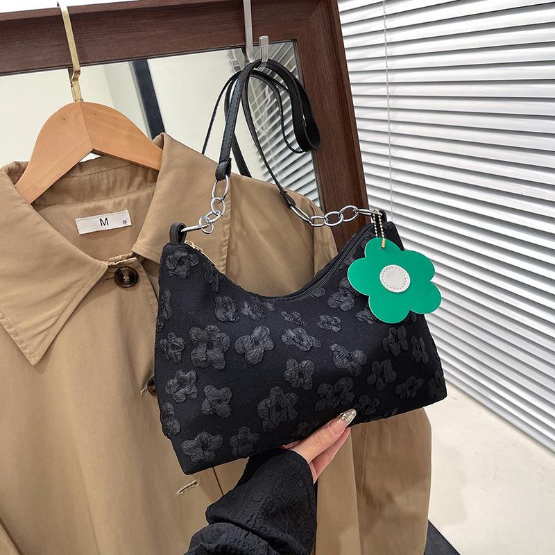 

Korean version of personalized fashion summer new small square bag women s trend casual work commute niche simple messenger bag чёрный