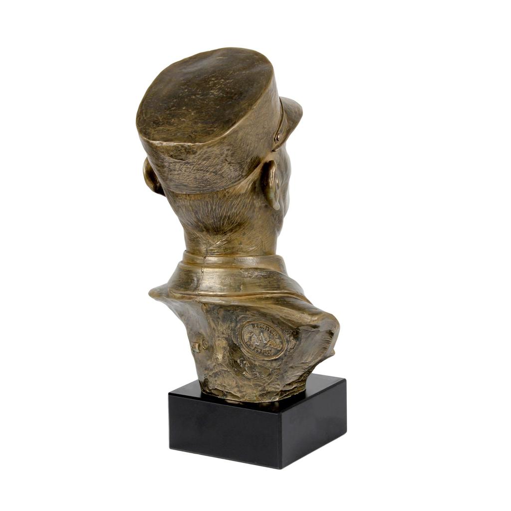 Charles de Gaulle - marble bust, statuette of a famous person, decoration for office, school, and hotel by the Art-Dog brand