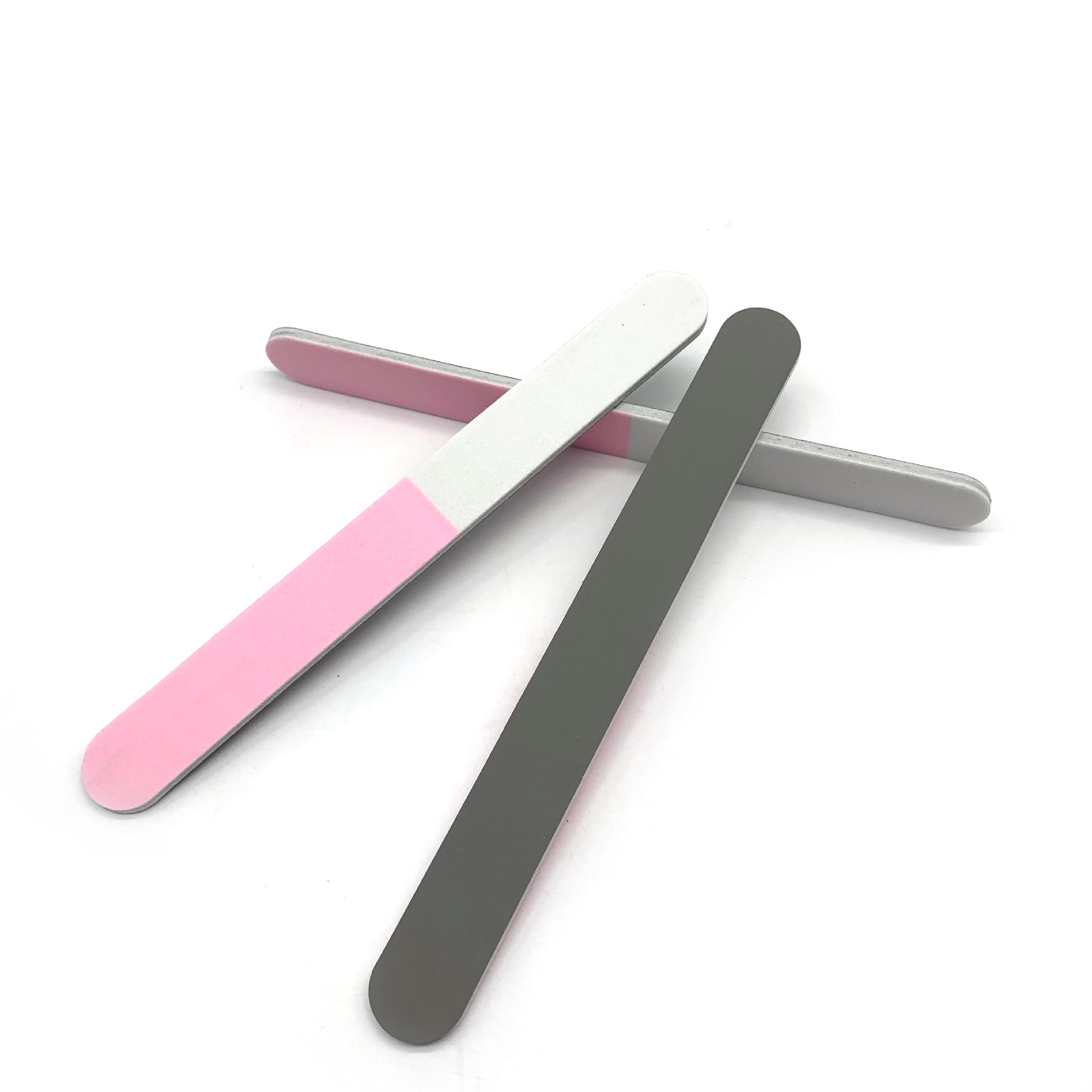 

3-х сторонняя износостойкая пилка для ногтей: Тонкие полировальные полоски черного, белого и серого цветов