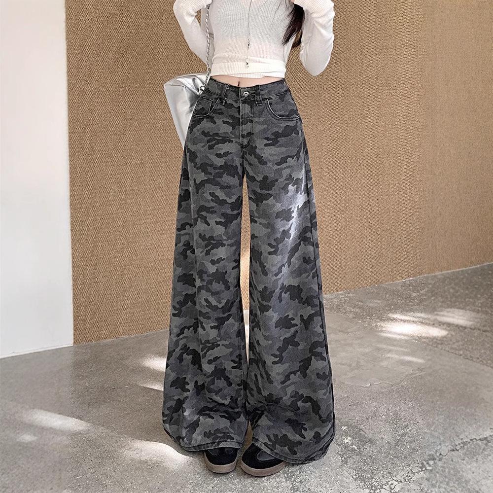 

Women s Korean Camouflage Cargo Jeans - High-End, Loose Fit, Slimming, Floor-Length. L