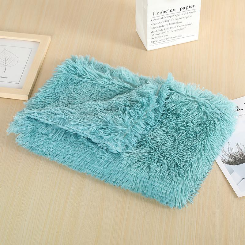 

Double Layer Plush Pet Blanket for Dogs & Cats - Warm & Cozy for Small to Large Pets. 56x36 CM