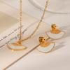 Fächerförmige weiße Muschel Anhänger Halskette für Damen, Nischen Design Titanstahl Ohrringe, eleganter Ohrschmuck, anlaufbeständig