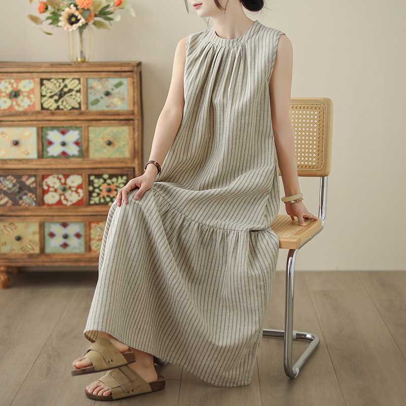 

Хлопок и лен, окрашенные пряжей, Вертикальные полоски, Разрез на спине, Небольшой вырез, Подол «рыбий хвост» 2XL