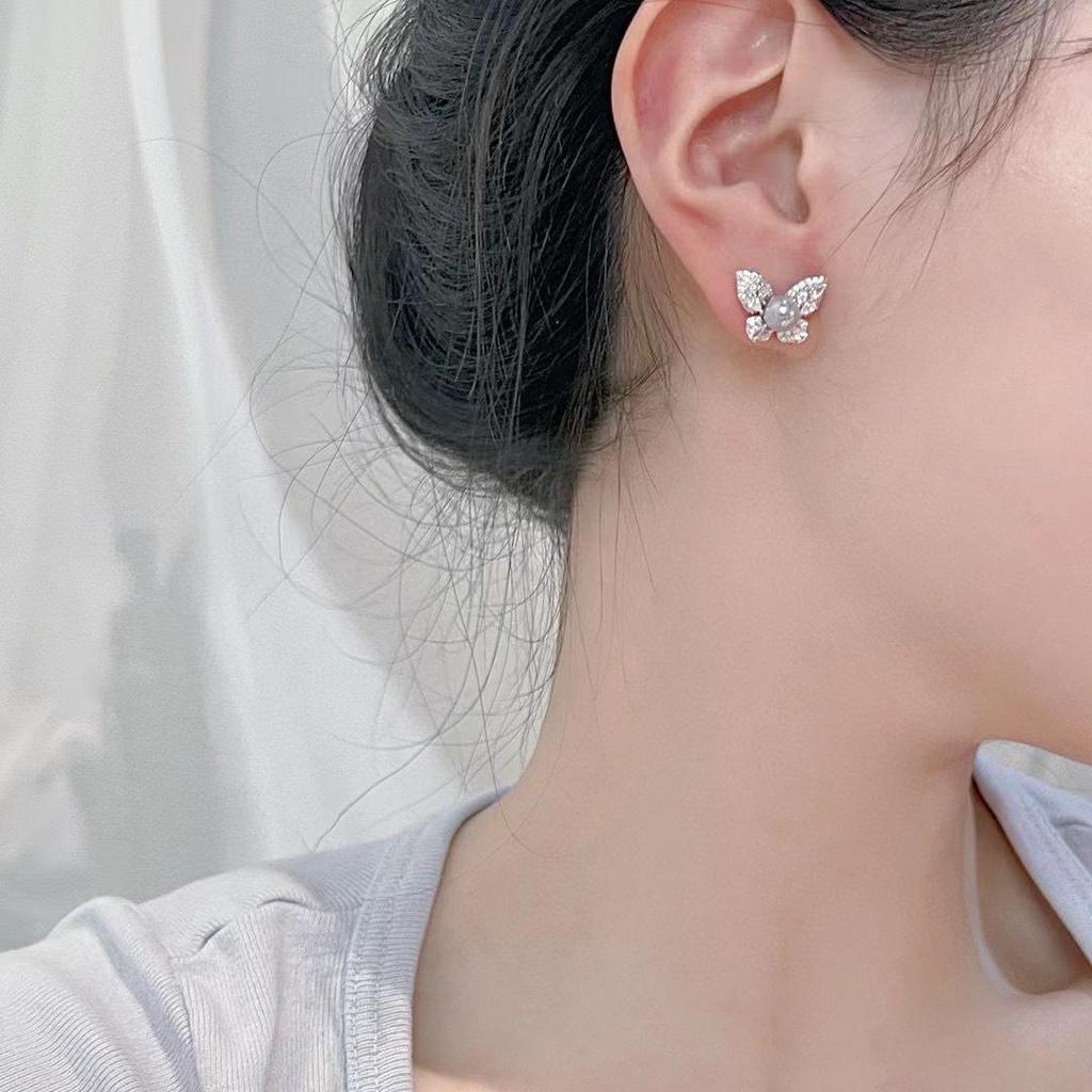 Zhuji Freshwater Pearl Stud Earrings – Women's Diamond Butterfly Design