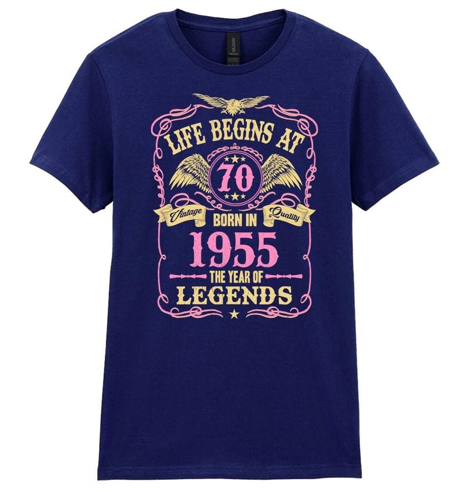 

Жизнь начинается в 70 Женская футболка на 70-летие РОЖДЕНА 1955 Женский подарок День матери XL