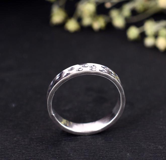 Handcrafted Arthritis Support Ring – Adjustable Silver Splint for Thumb & Finger, Therapy Jewelry for Women
