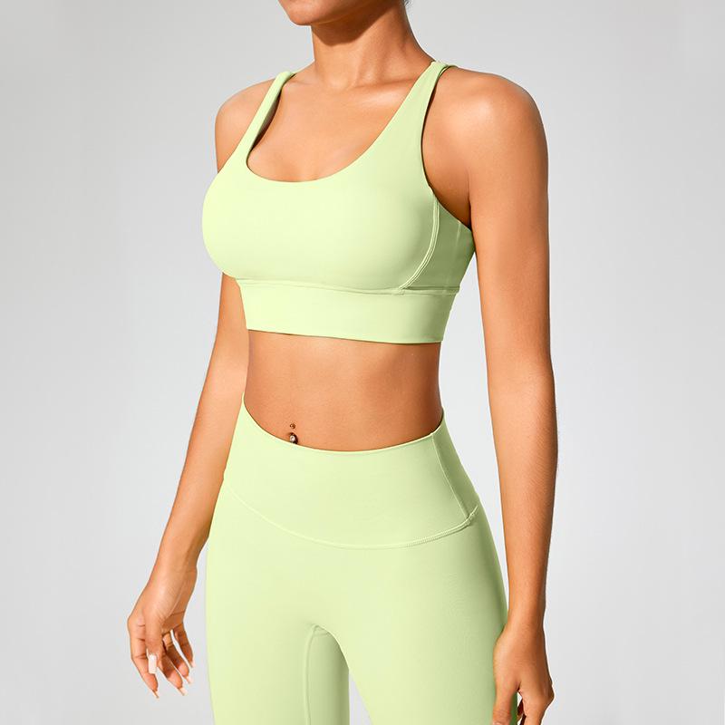 Cross-Back Shockproof Sports Bra: European-American Fitness Tank Top with Thin Straps for Yoga and Nude Comfort
