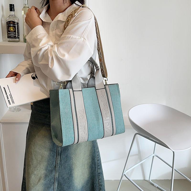 Canvas Bag Women's Large Capacity 2025 New Fashion Versatile Spring and Summer Shoulder Messenger Bag Portable Commuter Tote Bag