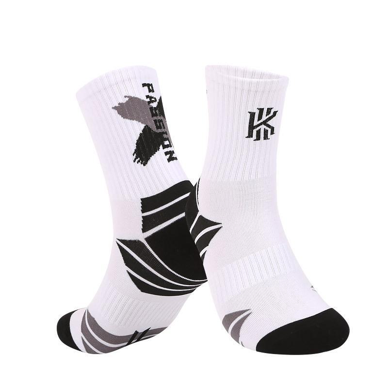 Korean Street Style Painted Basketball Mid-Tube Socks – Trendy Creative Sports Socks for Couples & Men