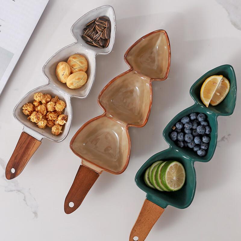 Changbaosen European Style Ceramic Snack Plate with Bamboo Handle