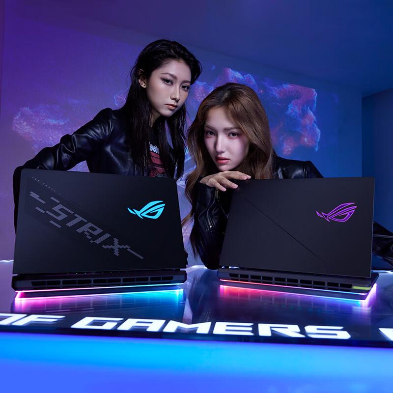 ROG Strix Scar 9 Plus Core Ultra 9 18-inch Nebula Display Gaming Laptop (CN version)