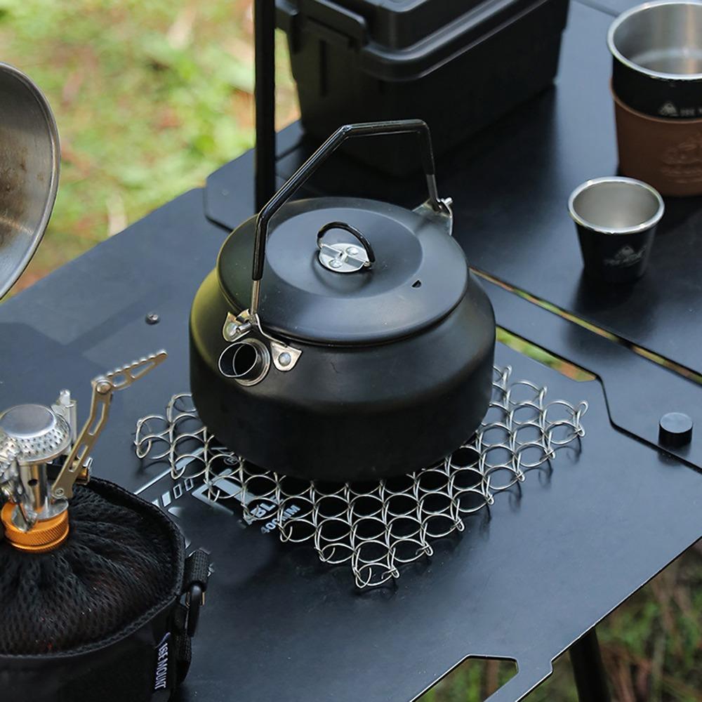 Anti-Scald Stainless Steel Trivet Woven Heat Proof Mat Portable Spiral Wire Trivet  For Hot Dishes