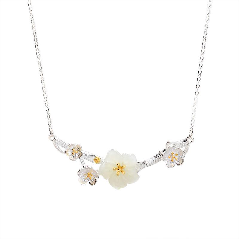 Naturalny jadeit Hotan zestawy biżuterii z motywem kwiatu śliwy Eleganckie i luksusowe pierścionki kolczyki dla kobiet S dodatki ślubne