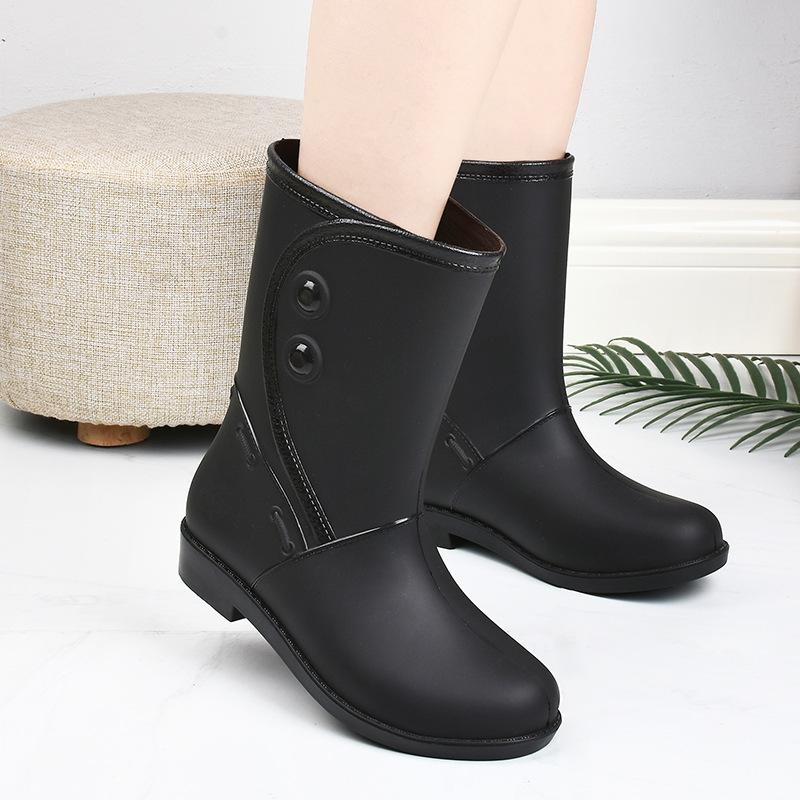 Women's rain shoes medium tube water shoes fashion warm rain boots women's cotton water boots non-slip work rubber shoes car wash kitchen