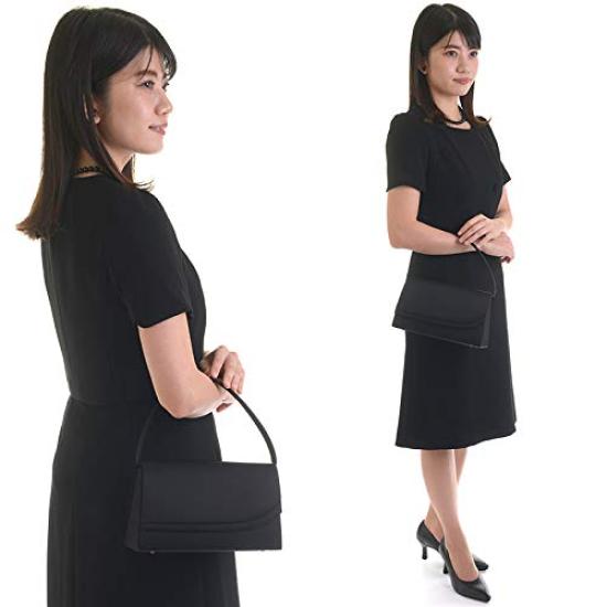 Made in Japan, this black formal bag features a water-repellent design and a large gusset. Perfect for weddings, funerals, and other formal