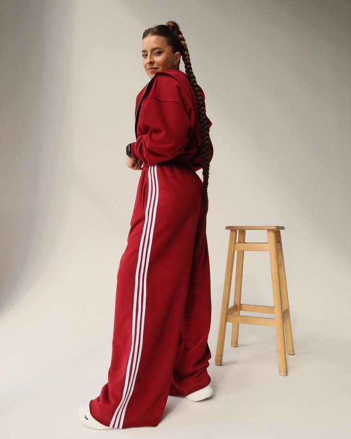 Sport und Freizeit neue Kapuzenjacke Kordelzug locker gerade kontrastierende gestreifte Hose Wide-Leg-Hose zweiteiliges Set Damen