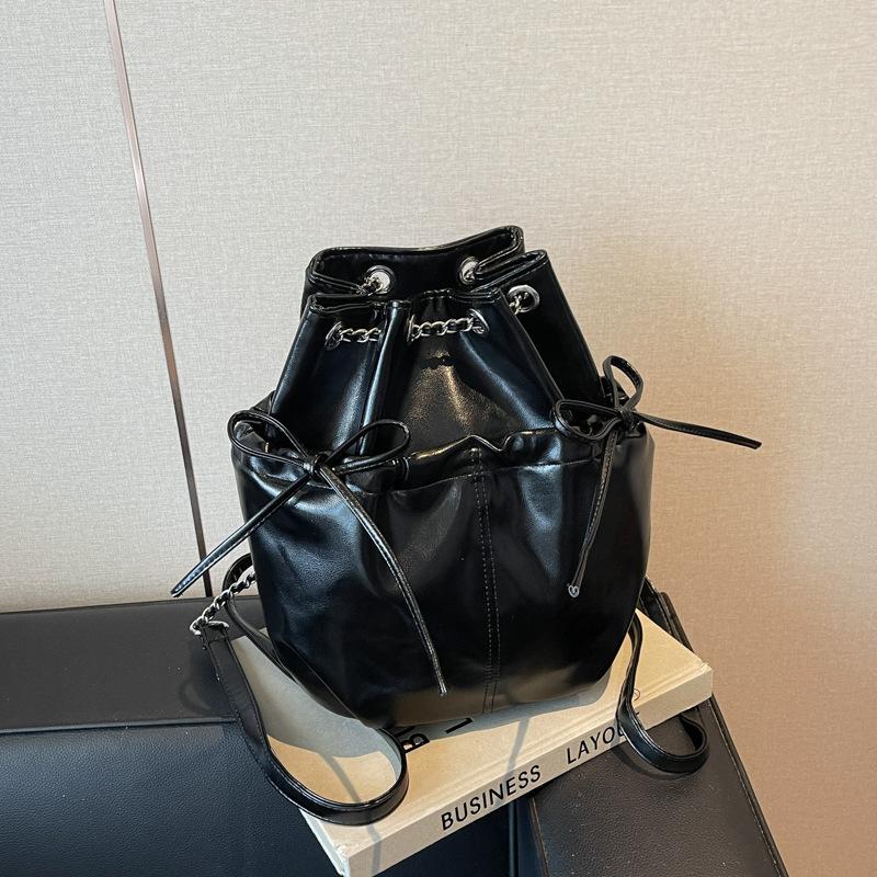 Premium Sense Niche Backpack Women's Large-capacity New Fashion Chain Bucket Bag Casual Small Backpack